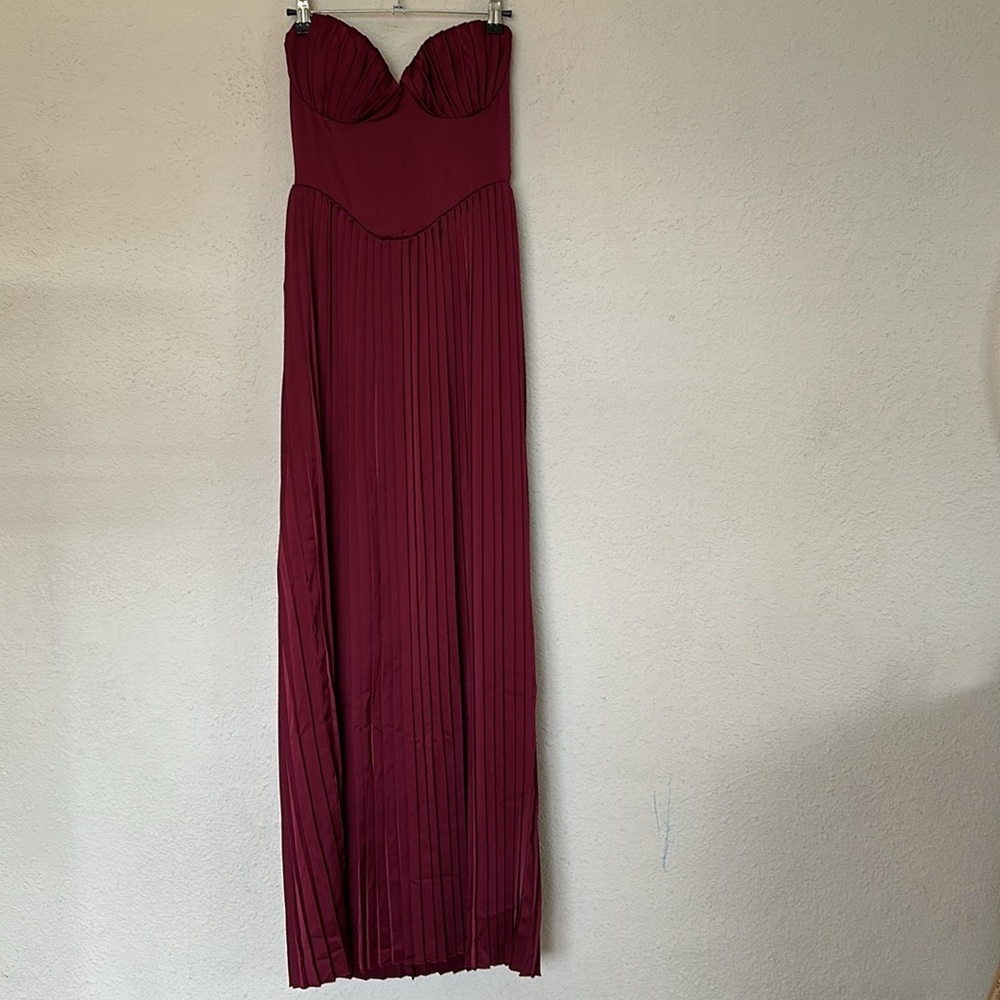 House of CB‎ M A-C 'Marcella' Berry pleated georgette maxi dress NWOT - Picture 6 of 15